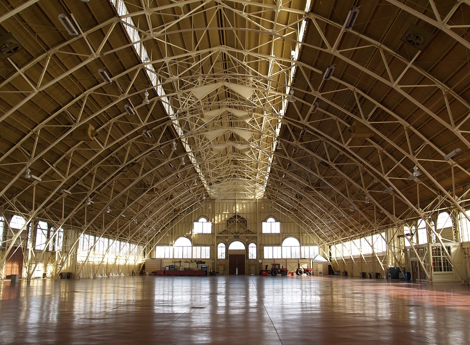 Structural support warehouse photo