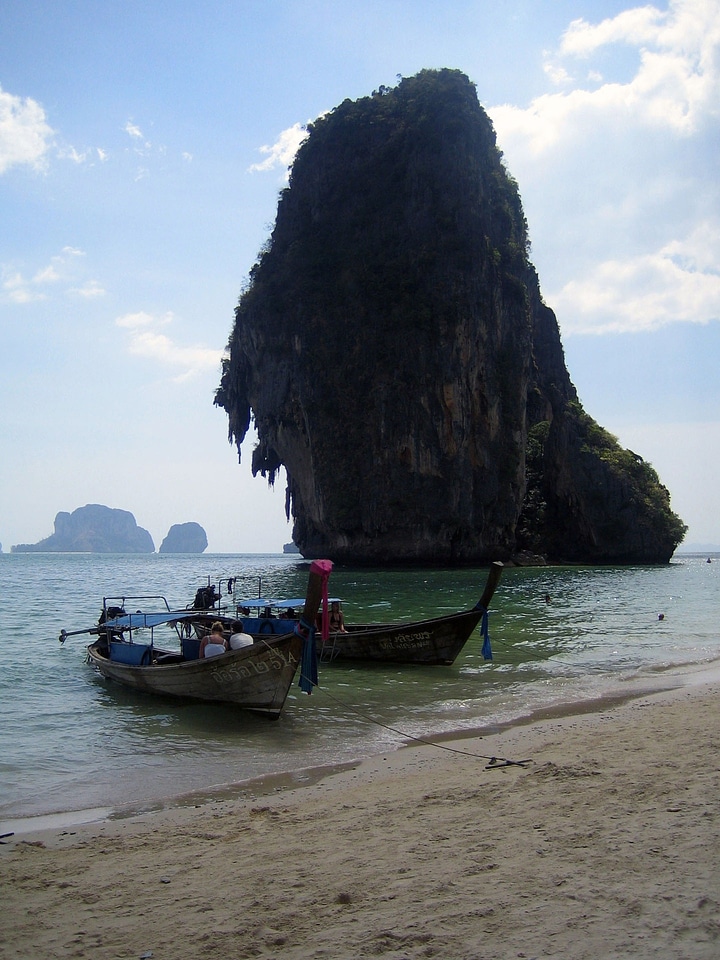 Boats island tropical photo