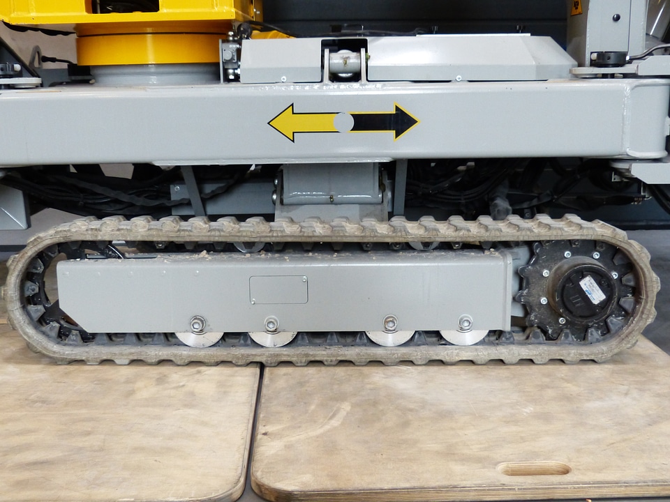 Crawler flat link chains crawlers