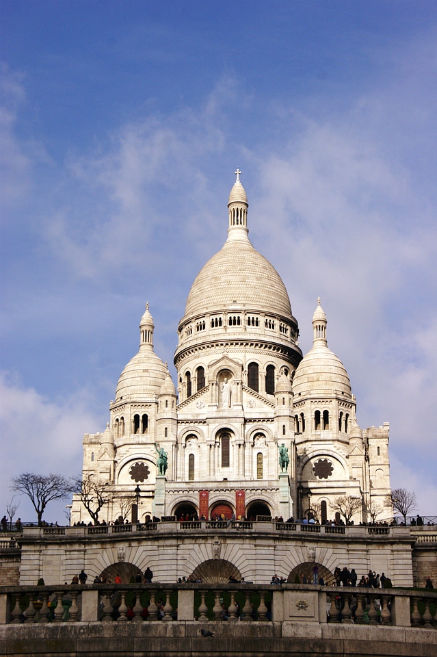 Montmartre monument basilica of the sacred heart