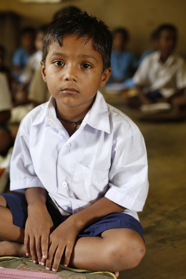 India poor sad