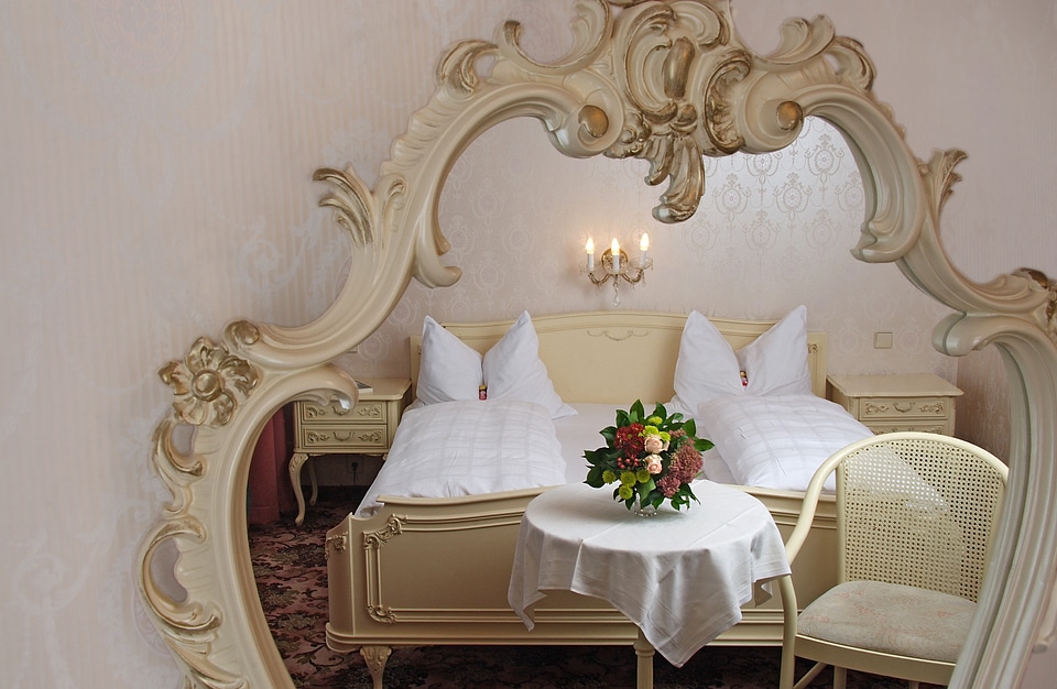Double bed mirror wall mirror