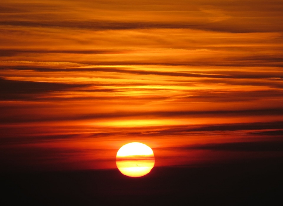 Fiery sunlight cloudy