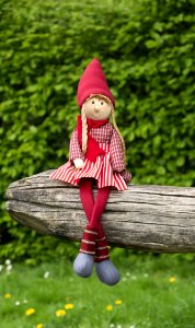 Red Grass Leaf Lawn Ornament