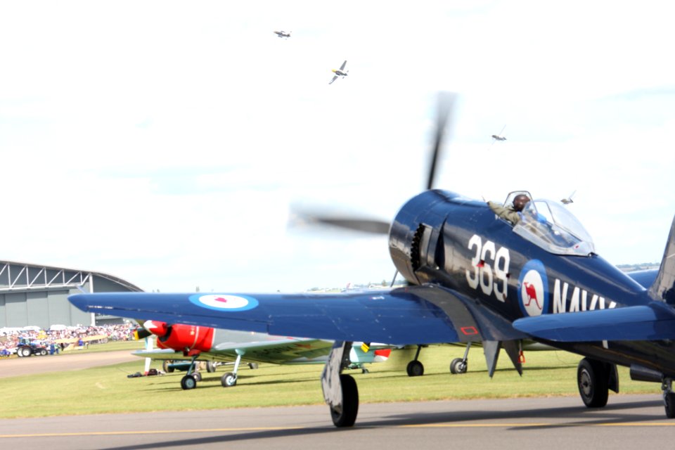 Aircraft Airplane Propeller Air Force photo