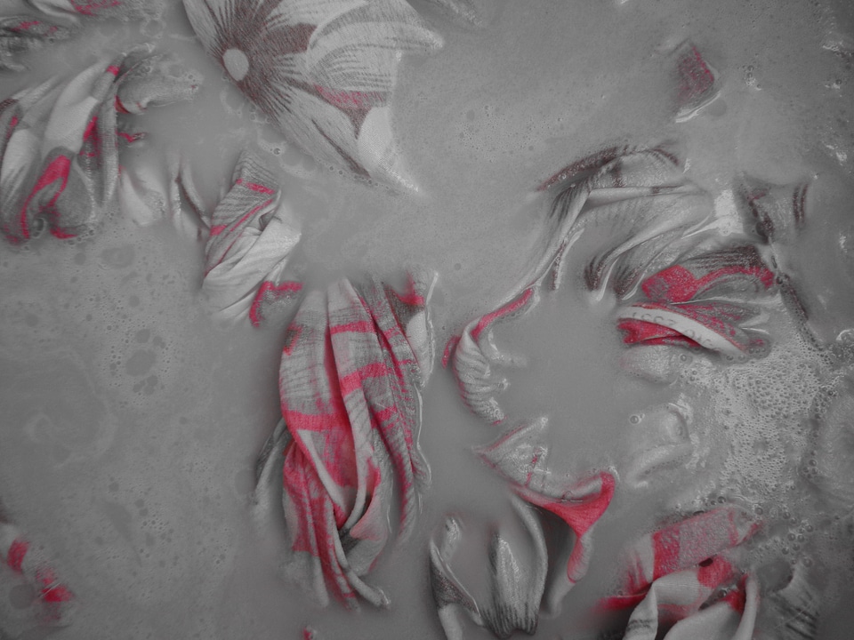Washing dyeing fabric