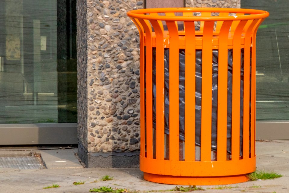 Waste Containment Waste Container