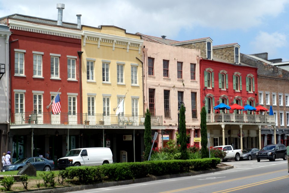 Neighbourhood Town Building Property