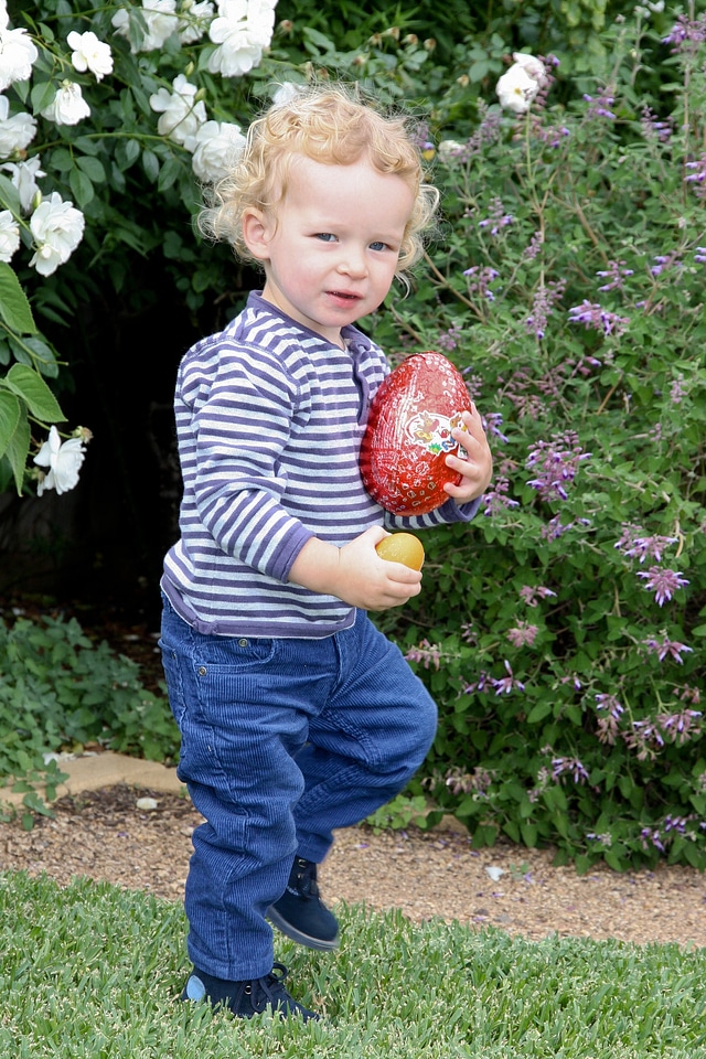 Toddler easter easter egg