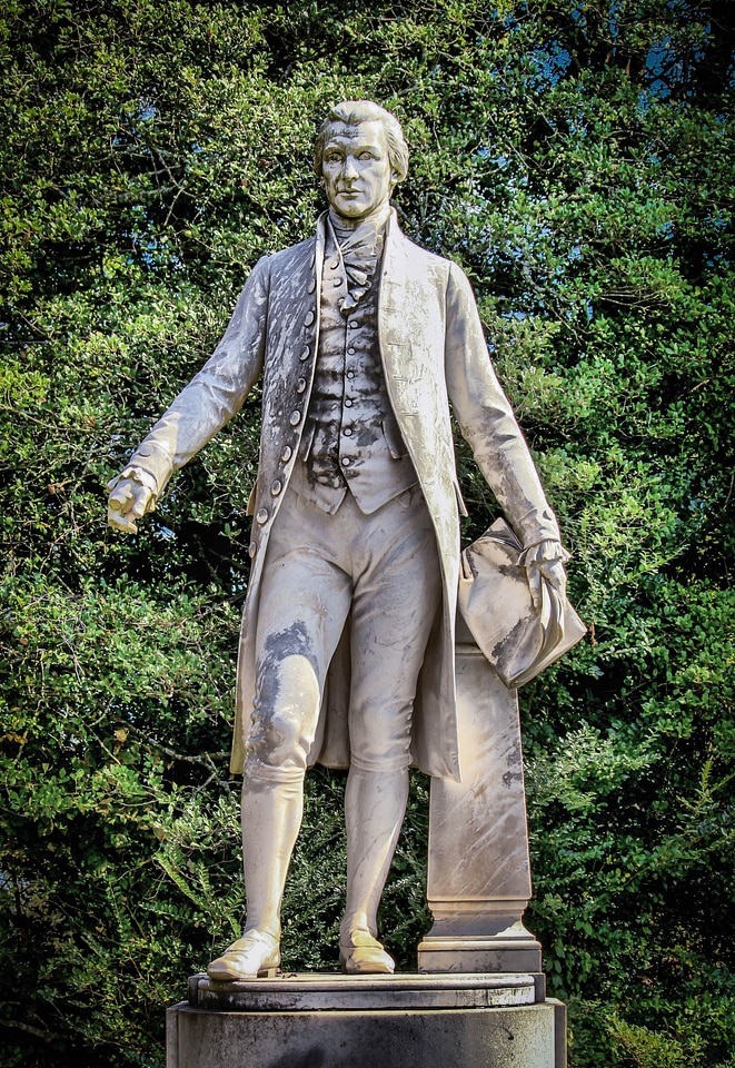 Statue government historic