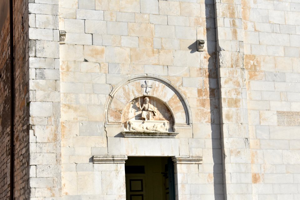 Wall Building Arch Facade photo