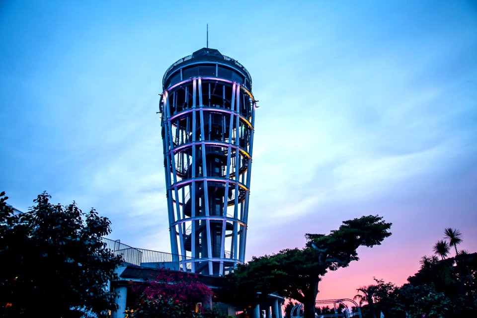 Landmark Sky Tower Metropolitan Area
