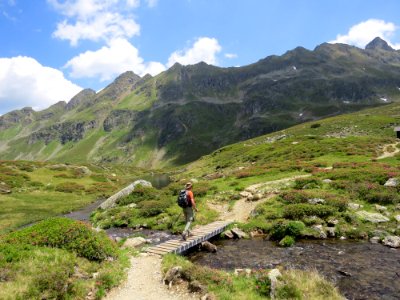 Highland Mountainous Landforms Mountain Ridge photo