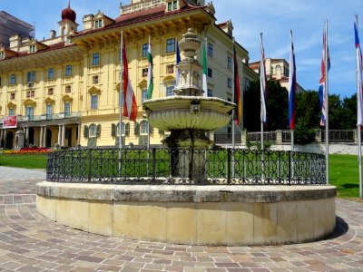 Plaza Town Square Fountain Water Feature photo