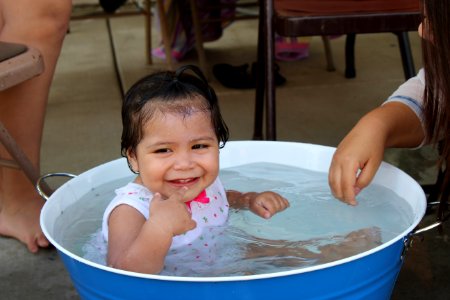 Child Bathing Water Bathtub