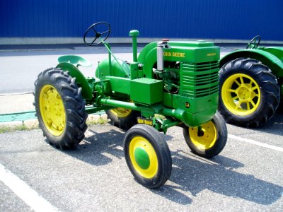 Tractor Motor Vehicle Agricultural Machinery Vehicle photo