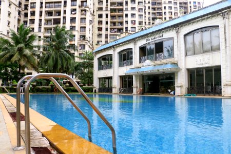Swimming Pool Condominium Property Water photo