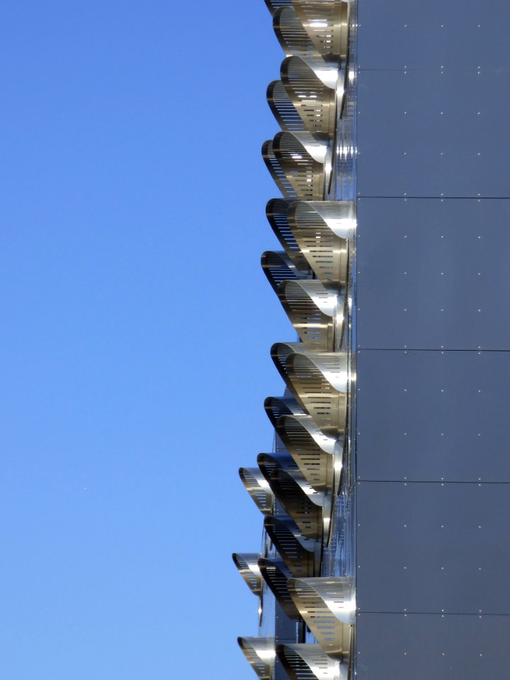 Sky Daytime Building Angle