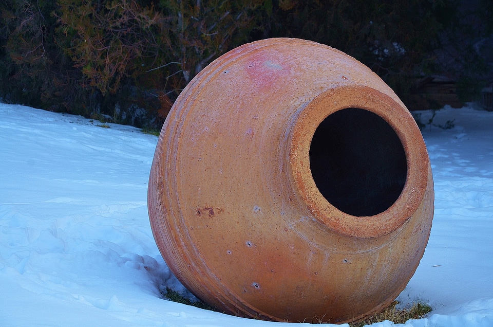 Earthen material earthenware ceramic