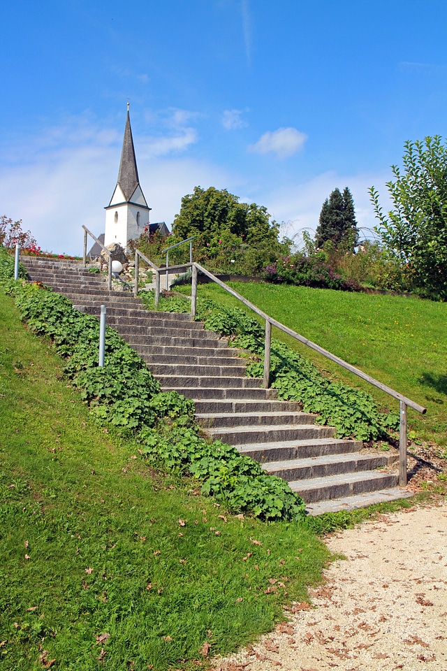 Nature staircase emergence