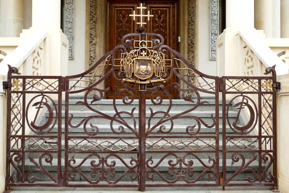 Iron Gate Baluster Metal