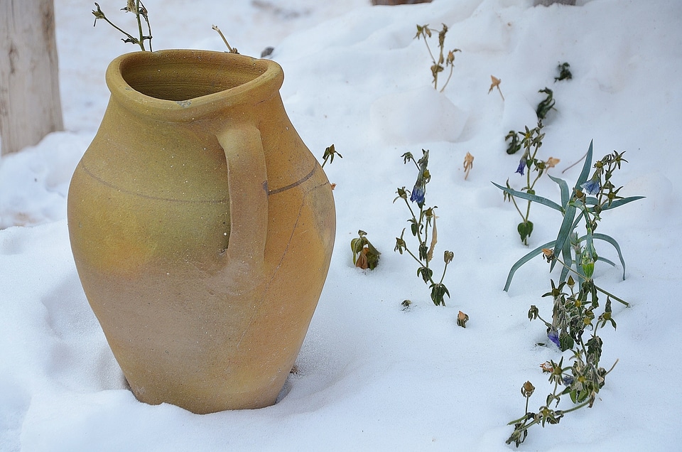 Earthen material earthenware ceramic