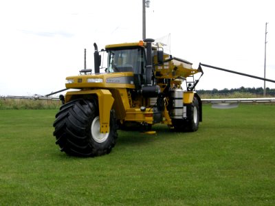 Agricultural Machinery Vehicle Tractor Grass