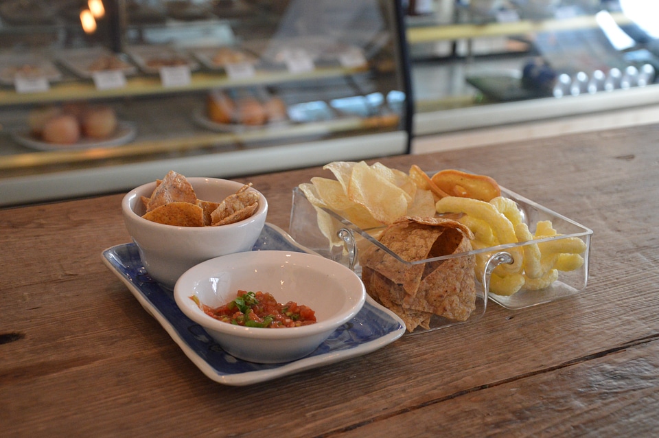 Snack restaurant bar