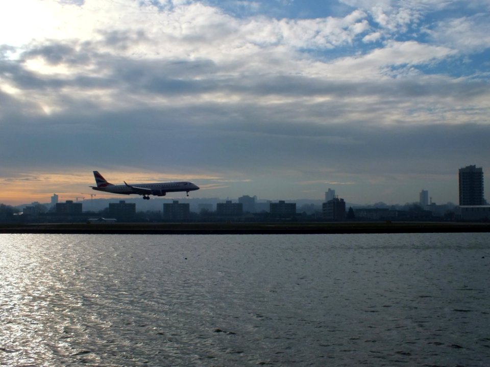 Sky Airplane Skyline Horizon