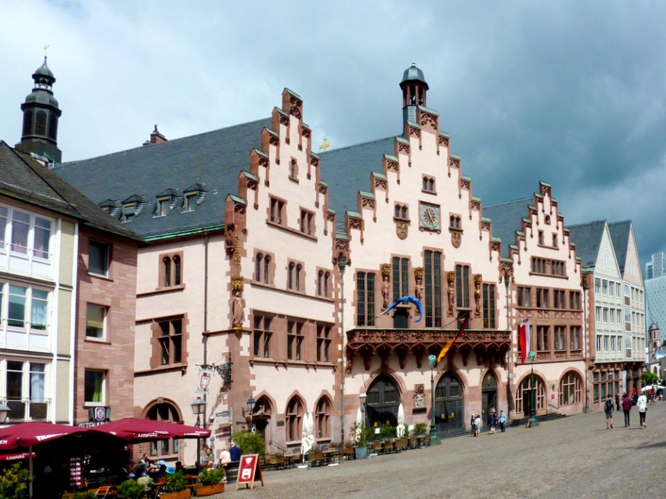 Town City Town Square Neighbourhood