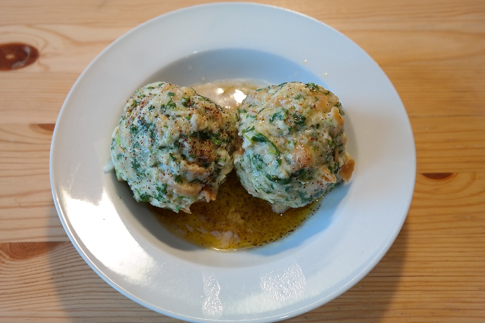 Alpine cuisine bread dumplings eat