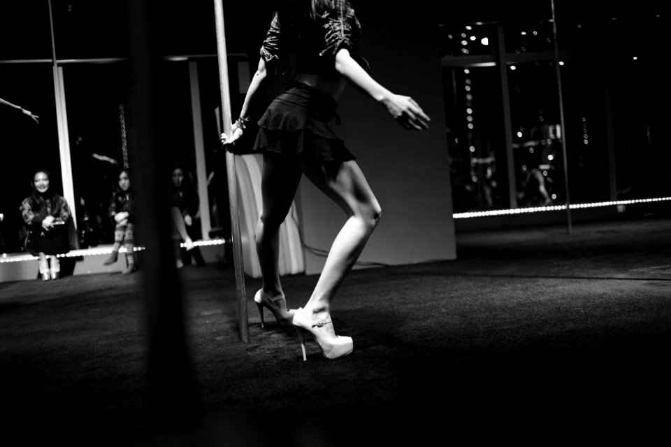 Leica M9p Hk Pole Dance