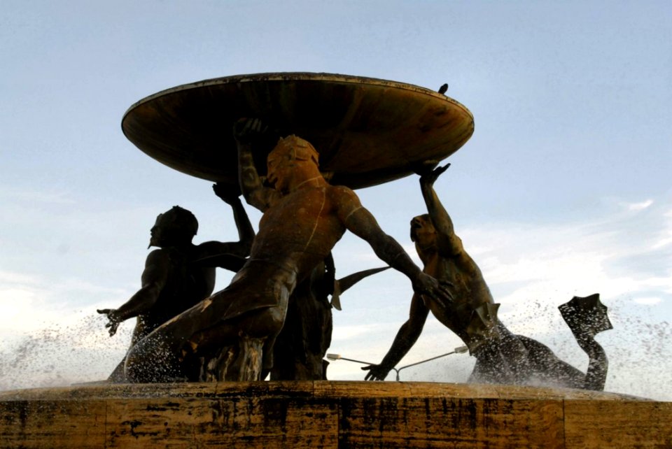 Sculpture, Statue, Fountain, Monument