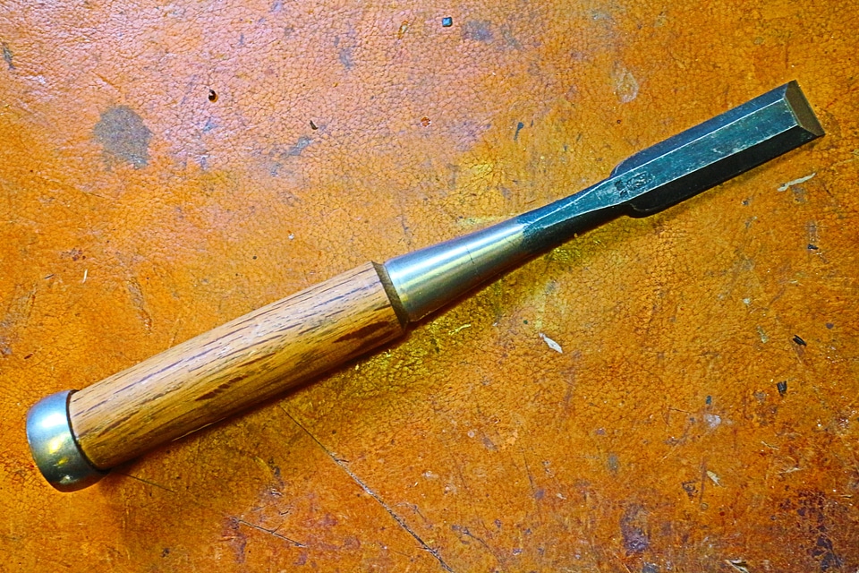 Hand handcraft sharp