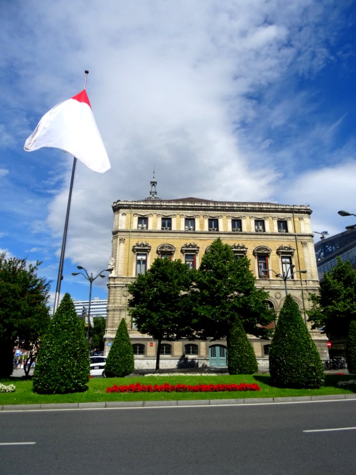 Sky, Landmark, Building, Town