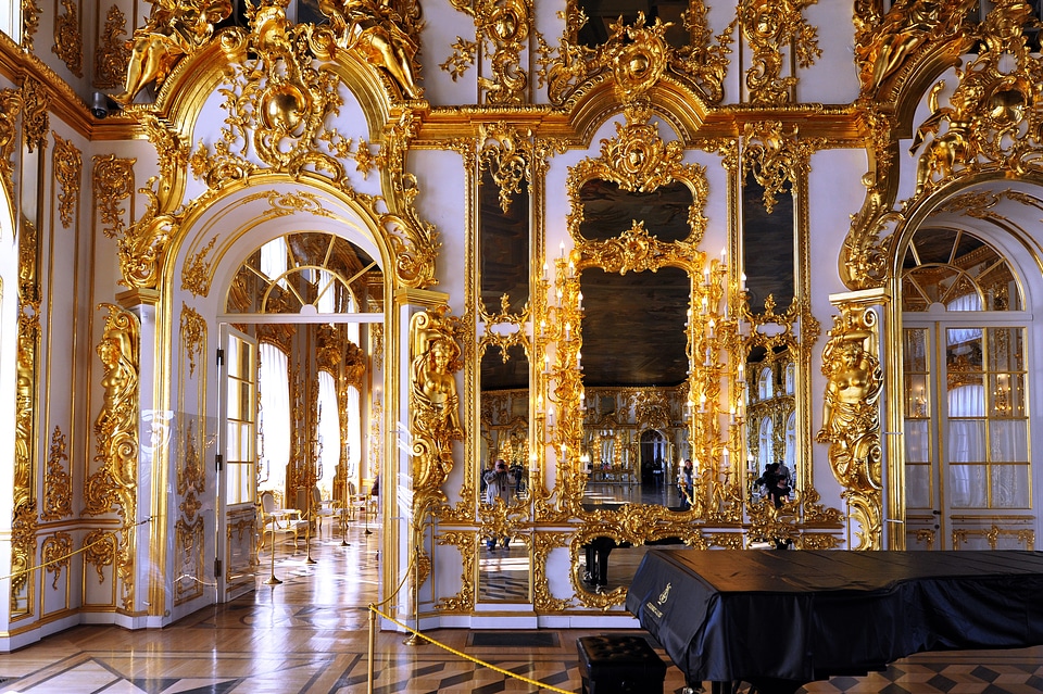 Catherine's palace interior ornament