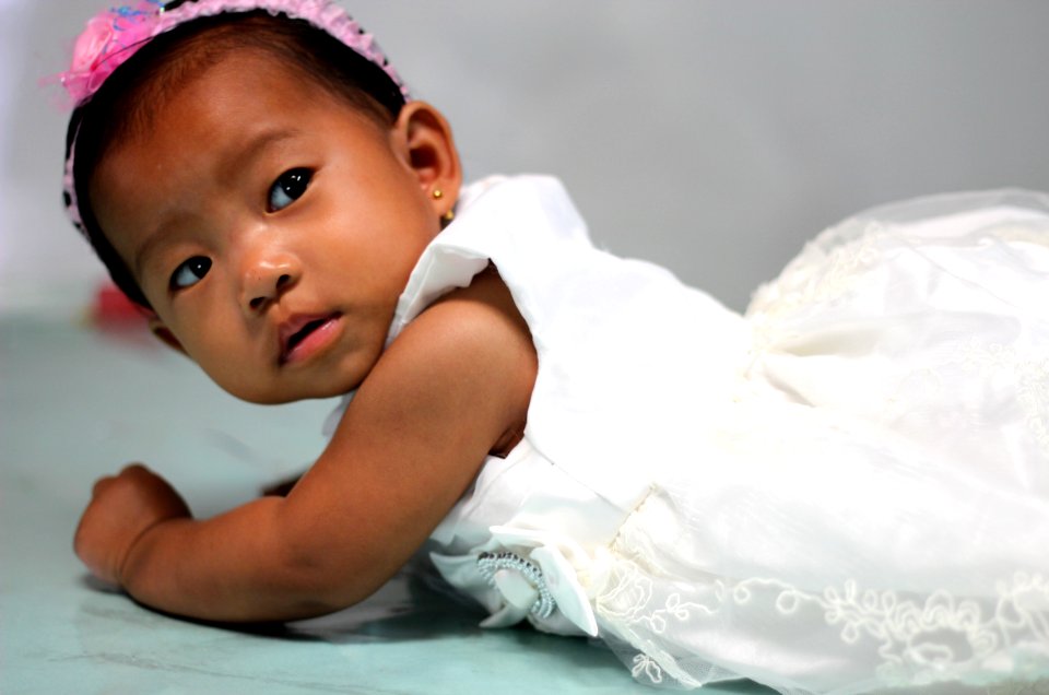 Child, Skin, Infant, Hair Accessory