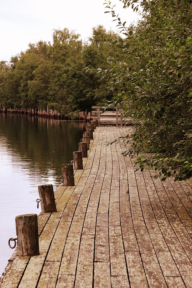 Bay water boardwalk