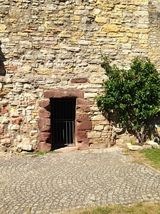 Building castle stones