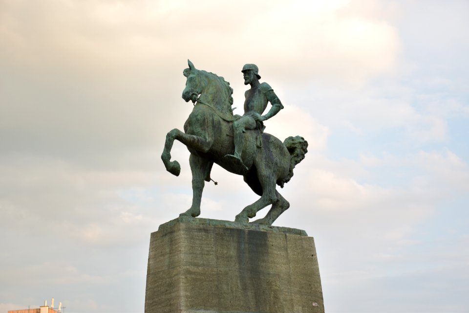 Statue, Monument, Sculpture, Landmark