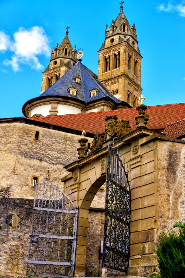 Sky, Landmark, Building, Medieval Architecture