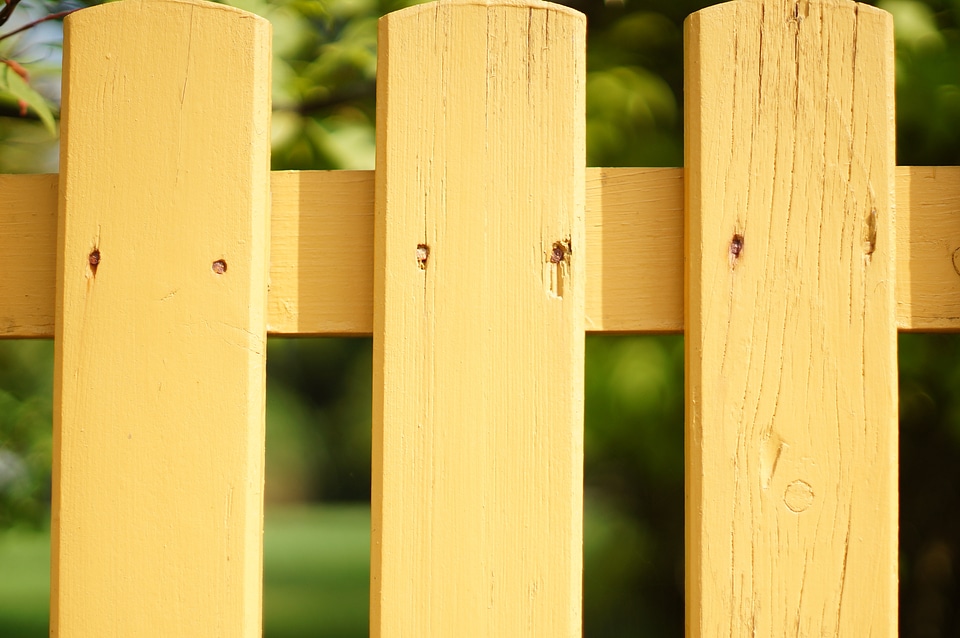 Yellow weathered garden