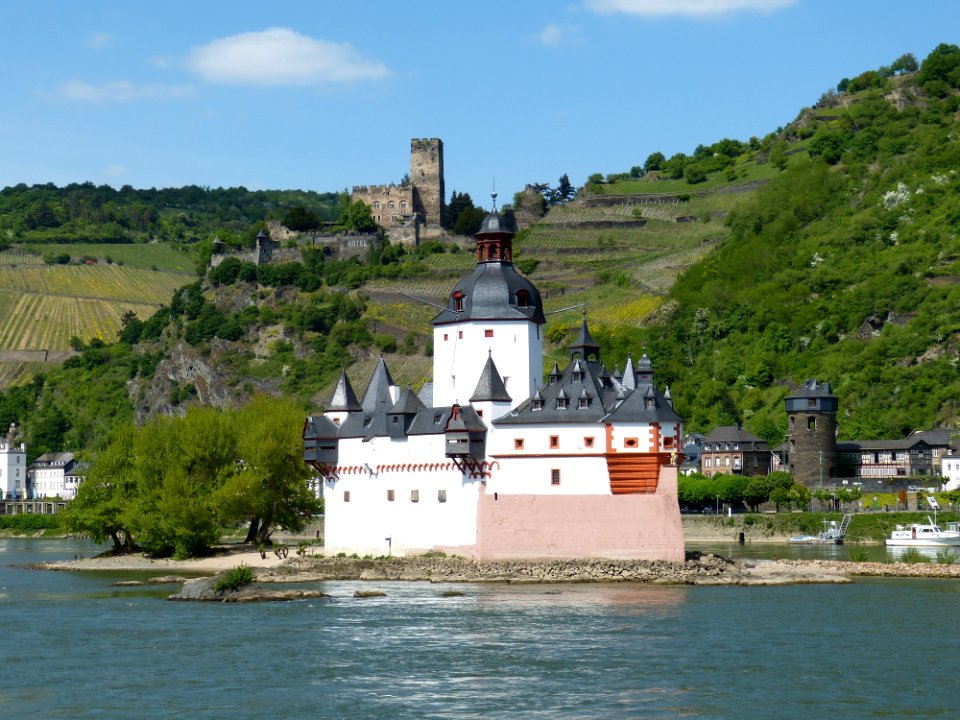 Promontory, Building, River, Tree