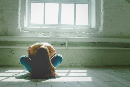 Blue, Green, Sitting, Floor