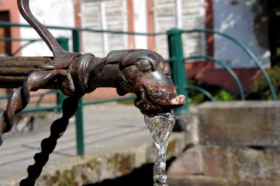 Metal, Snout, Sculpture, Water