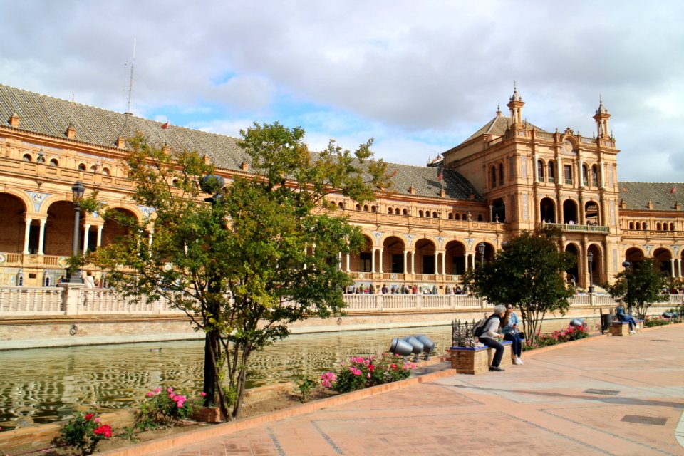 Plaza, Landmark, Palace, Sky