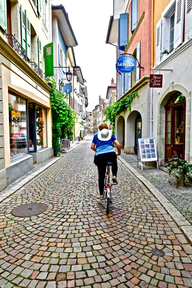 Land Vehicle, Town, Lane, Bicycle