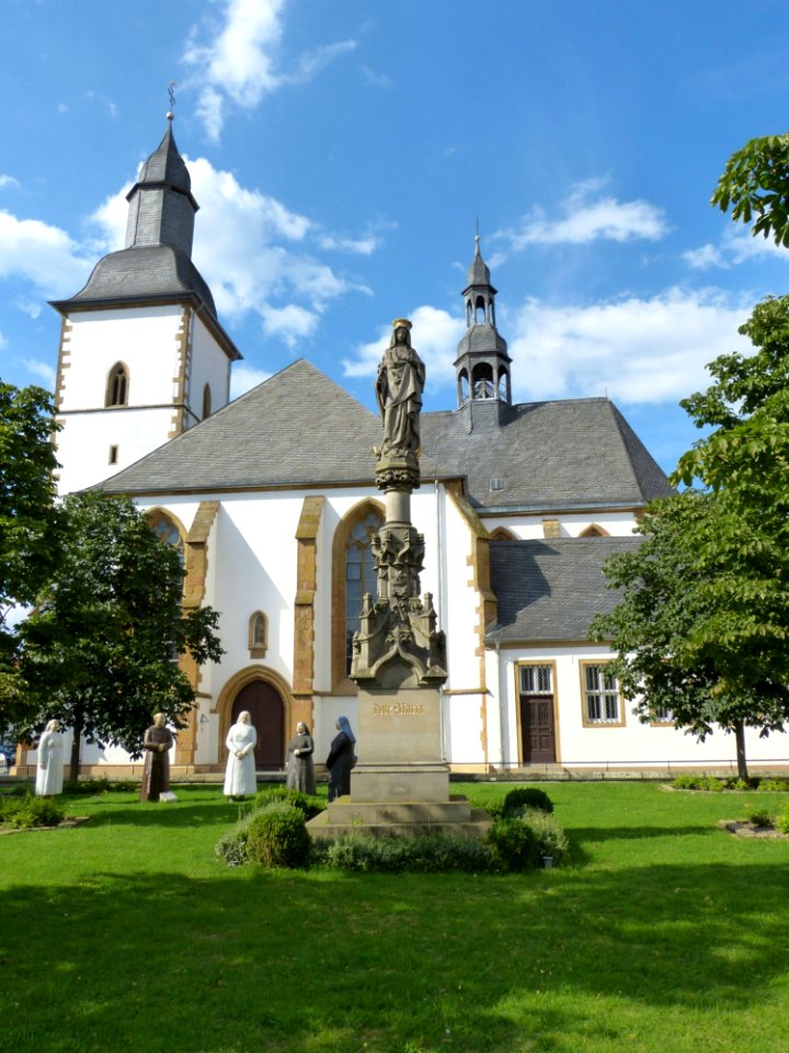 Estate, Place Of Worship, Church, Chteau