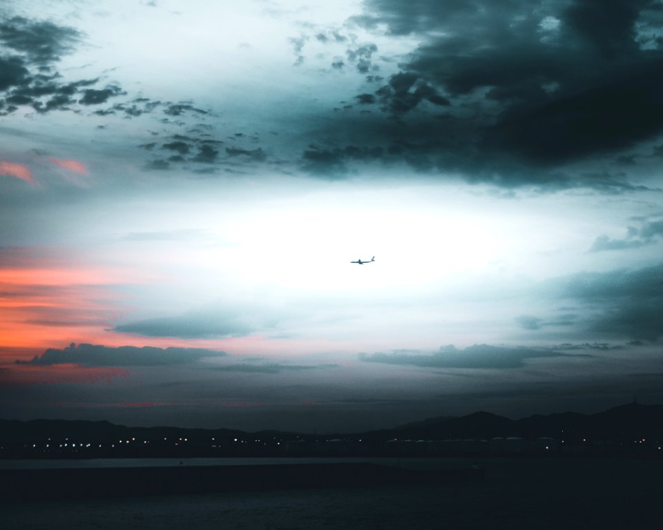 Sky, Horizon, Atmosphere, Calm photo