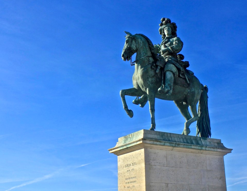 Statue, Monument, Landmark, Sky photo